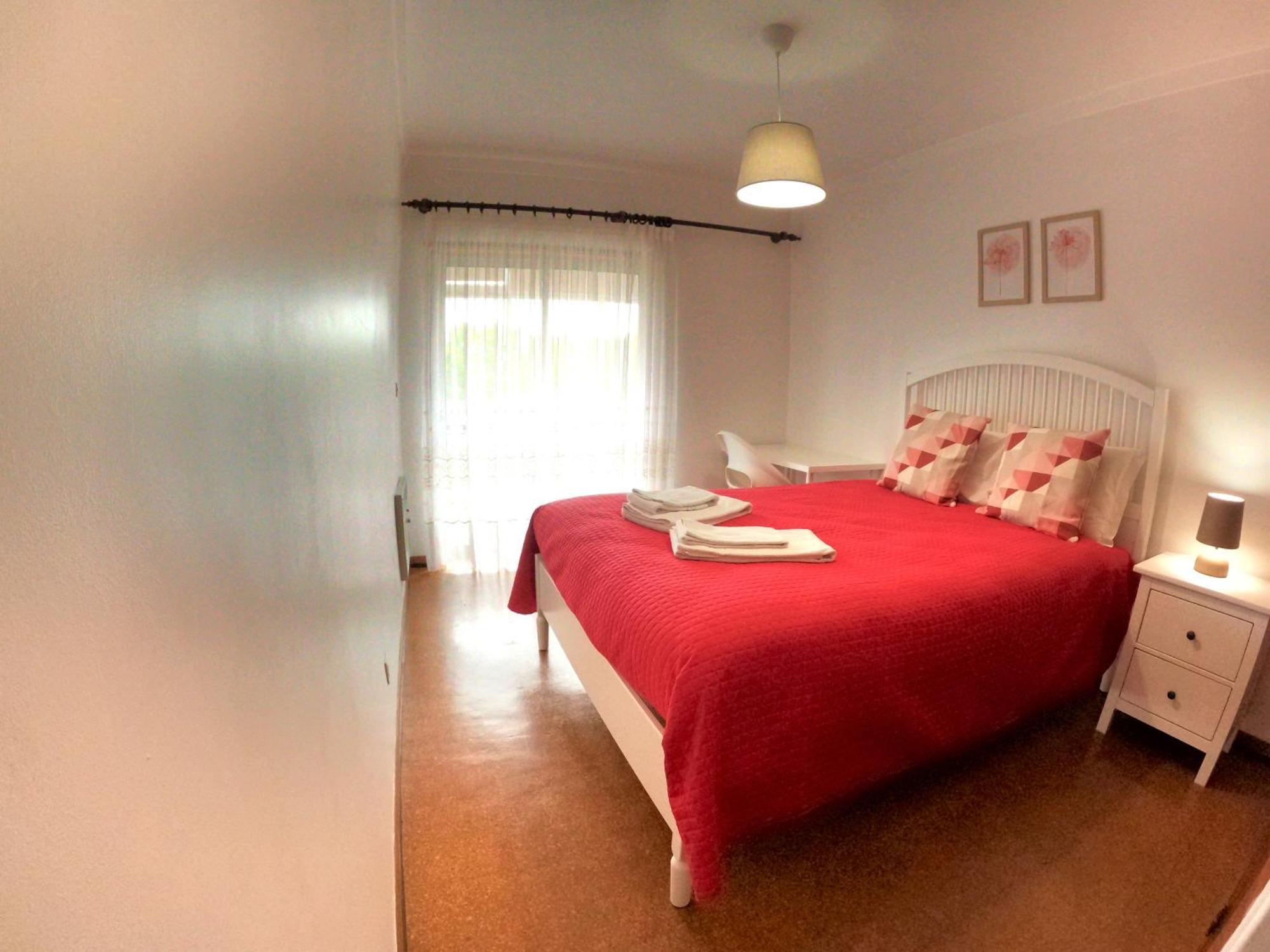 Carcavelos Very Spacious 3 Bedroom Apartment Cascais Сан-Домингуш-ди-Рана Экстерьер фото